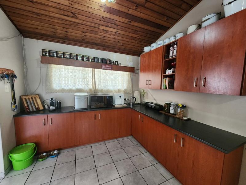 4 Bedroom Property for Sale in Bergzicht Western Cape
